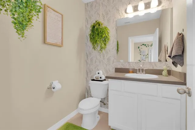 a view of livingroom with a potted plant