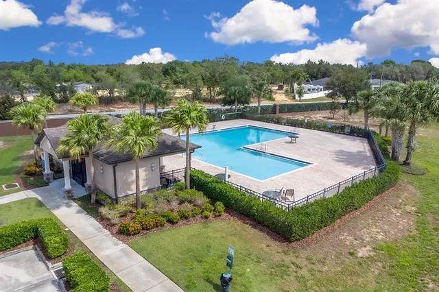 a view of a backyard with garden