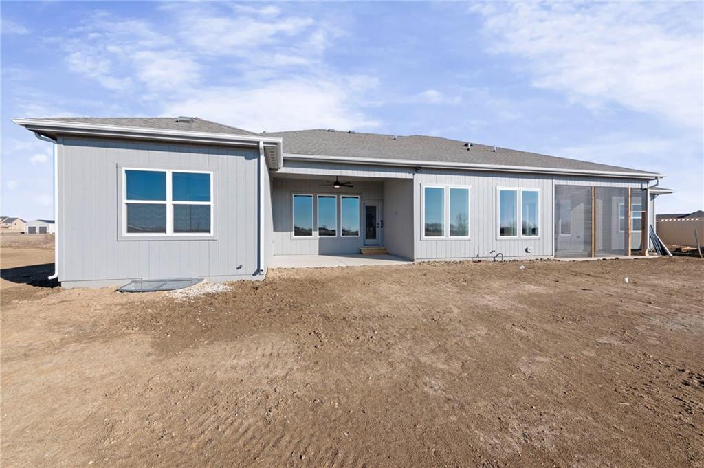 14552 Amanda Lane Basehor, KS 66007 - Photo 44 of 56