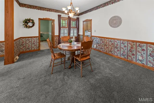 $238,000 | 207 West Vine Street, Brighton, IL 62012