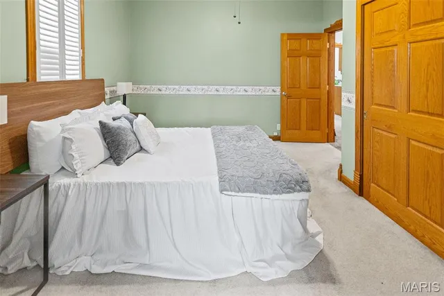 $238,000 | 207 West Vine Street, Brighton, IL 62012