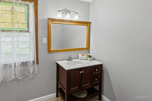 $238,000 | 207 West Vine Street, Brighton, IL 62012