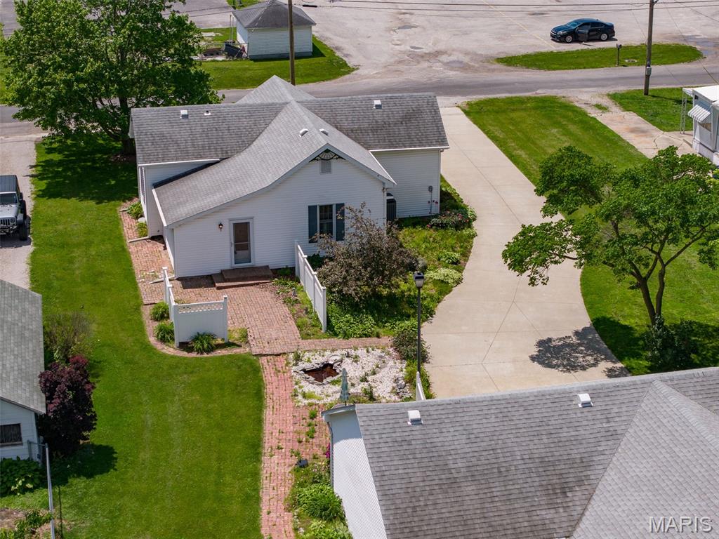 207 West Vine Street Brighton, IL 62012 - Photo 33 of 34