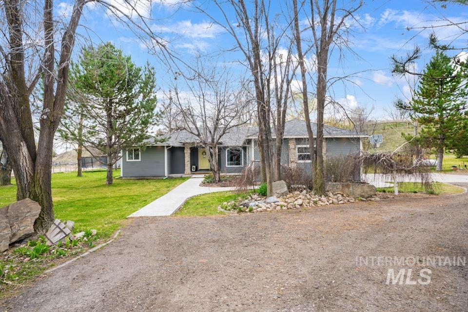 9339 Northview Road Middleton, ID 83644 - Photo 2 of 50