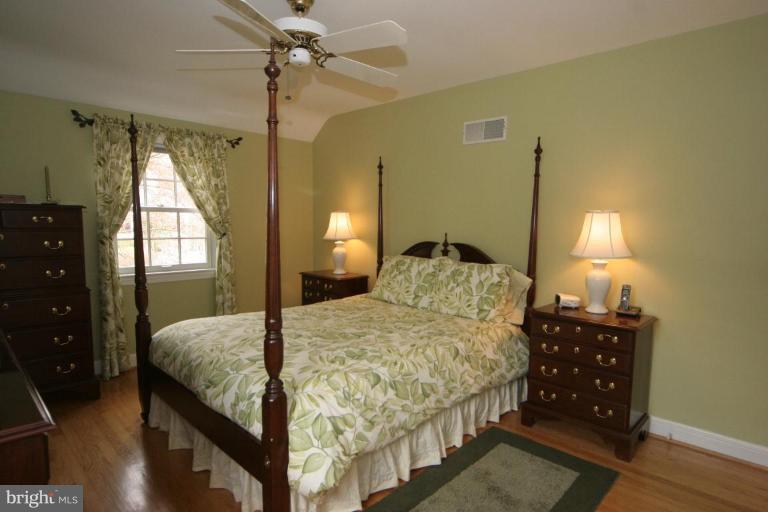 4622 Woodfield Road Bethesda, MD 20814 - Photo 14 of 30 Master Bedroom #2