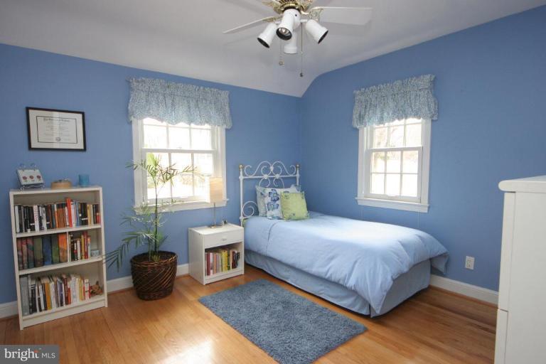 4622 Woodfield Road Bethesda, MD 20814 - Photo 15 of 30 Bedroom #2