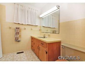 125 B B And B Stables Road Fairview, NC 28730 - Photo 12 of 23 Gallery Image 12