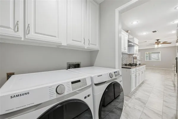 $2,300 | 3920 Sanguinet Street, Fort Worth, TX 76107
