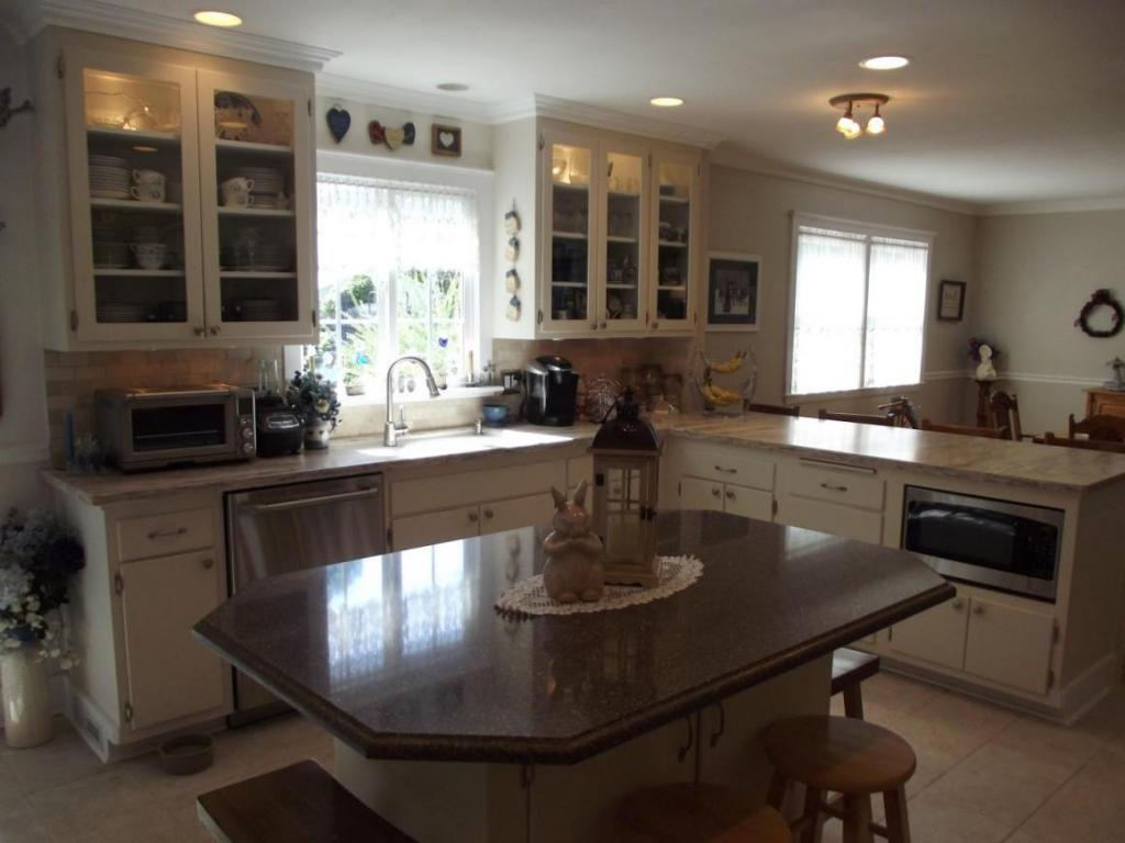 520 Midvale Road Vestal, NY 13850 - Photo 3 of 23 Gallery Image 3