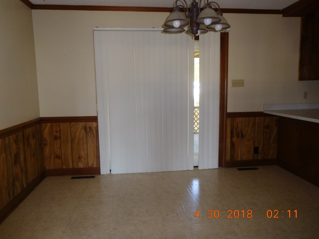 282 Riverbend Road North Goldsboro, NC 27530 - Photo 4 of 14 Dining Area