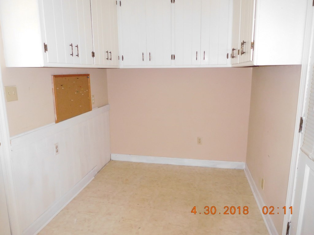 282 Riverbend Road North Goldsboro, NC 27530 - Photo 8 of 14 Pet Room