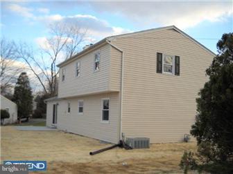 701 Hidden Valley Road Aston, PA 19014 - Photo 8 of 8 Exterior Back