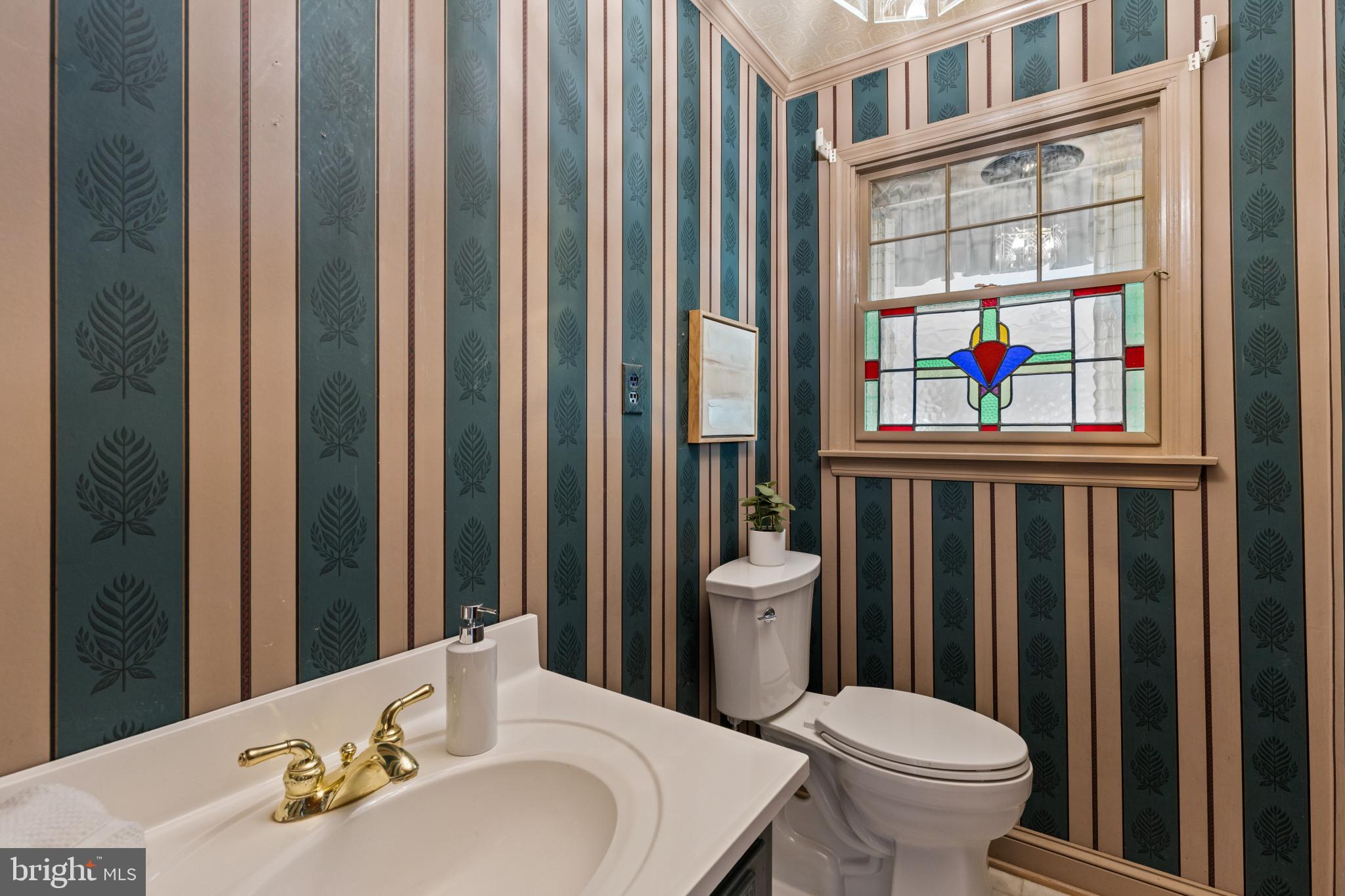 4053 Crescent Road Ellicott City, MD 21042 - Photo 13 of 38 Main level powder room