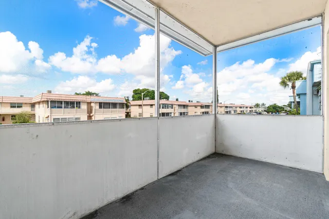 a view of a terrace with sky view