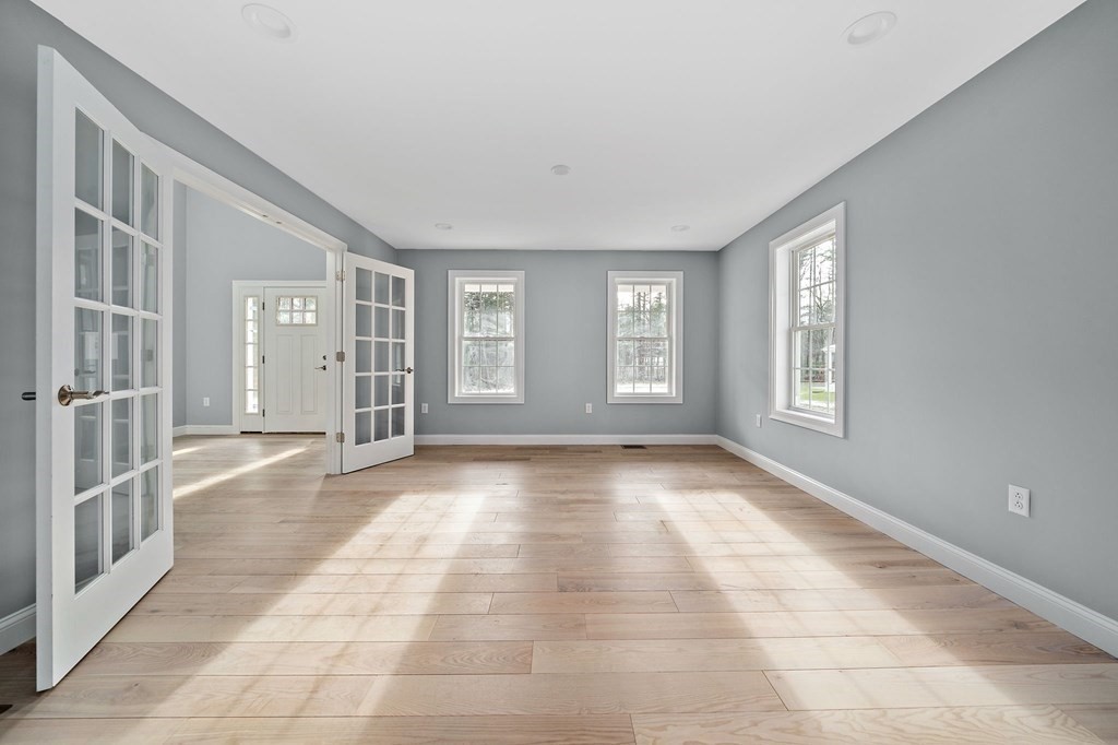 32 Constitution Way Hanover, MA 02339 - Photo 12 of 27 Gallery Image 12