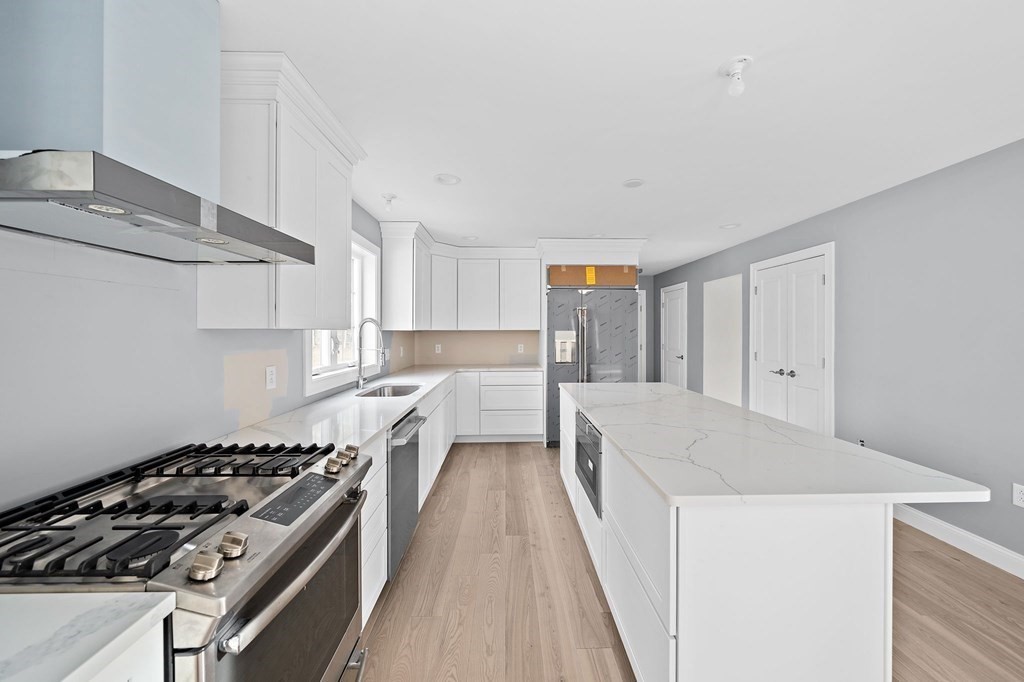 32 Constitution Way Hanover, MA 02339 - Photo 7 of 27 Gallery Image 7