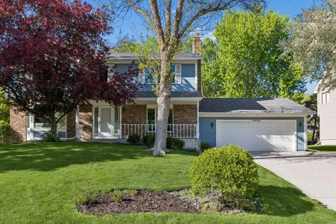 $575,000 | 4908 West 93rd Street, Bloomington, MN 55437