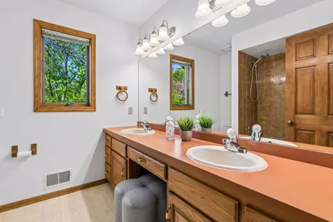$575,000 | 4908 West 93rd Street, Bloomington, MN 55437