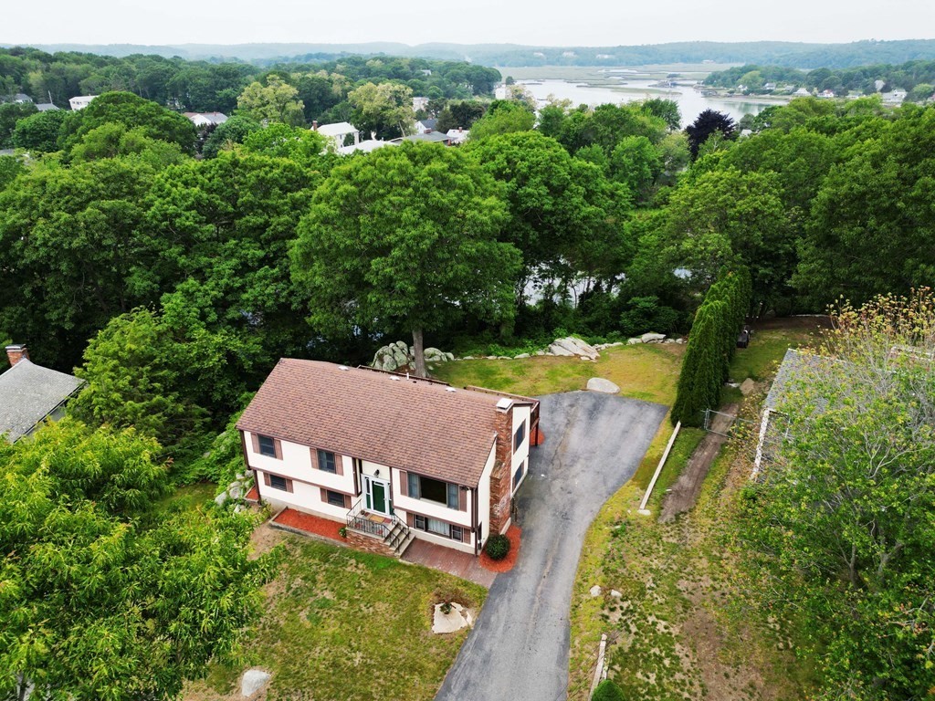 21 Honeysuckle Road Gloucester, MA 01930 - Photo 2 of 42 Gallery Image 2