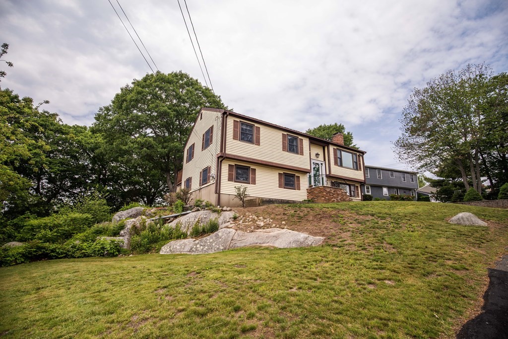 21 Honeysuckle Road Gloucester, MA 01930 - Photo 34 of 42 Gallery Image 34