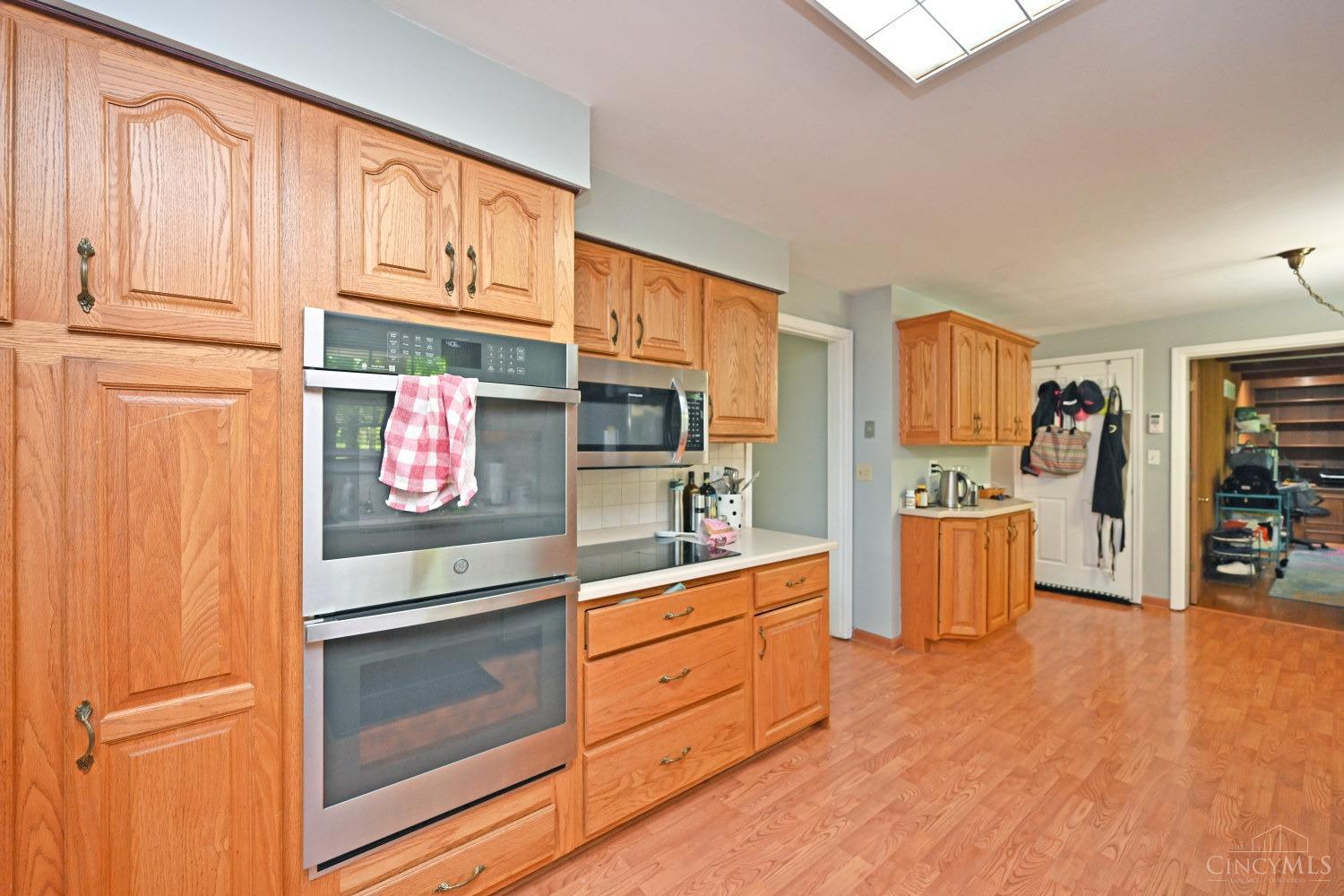 7777 Kugler Mill Road Cincinnati, OH 45243 - Photo 12 of 41