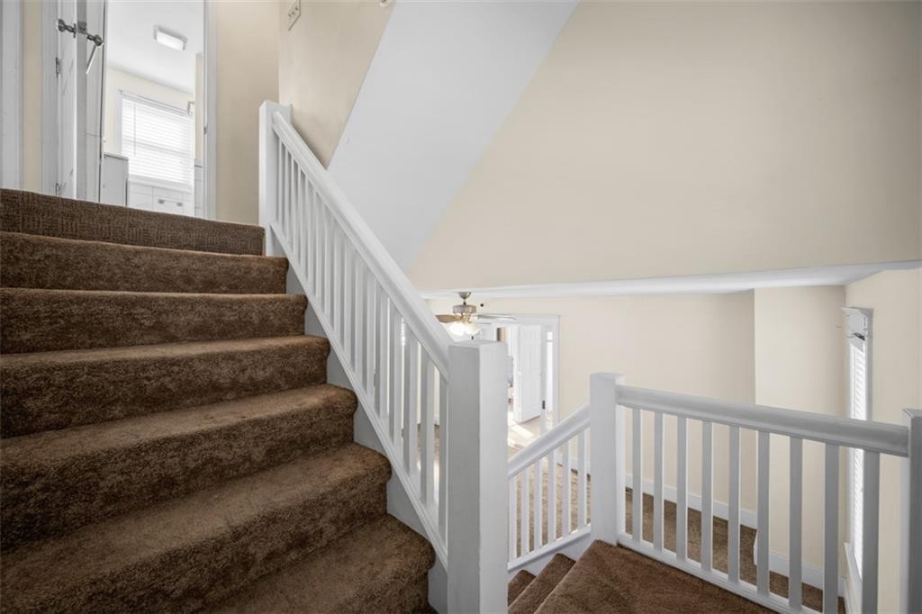 254 Ridge Avenue New Kensington, PA 15068 - Photo 21 of 50 a view of entryway