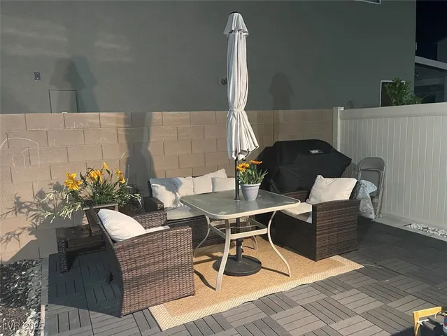 $2,100 | 5045 Bloodhound Street, Las Vegas, NV 89122