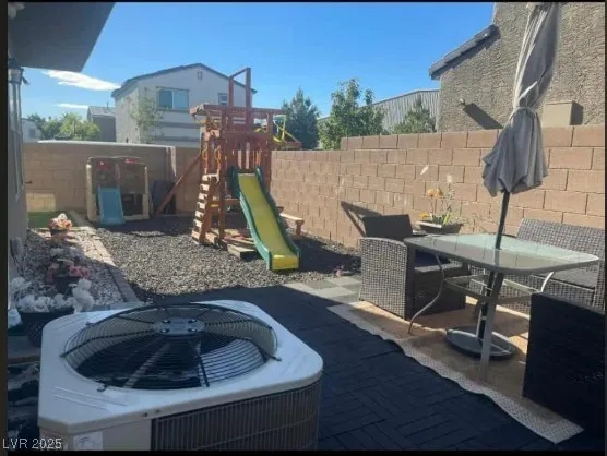 $2,100 | 5045 Bloodhound Street, Las Vegas, NV 89122