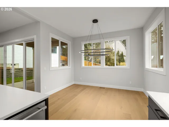 $1,095,000 | 12813 Southwest Sunny Terrace, Unit L1, Tigard, OR 97223