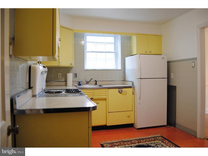 273 Valley View Road Springfield, PA 19064 - Photo 13 of 25 Kitchen