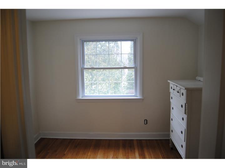 273 Valley View Road Springfield, PA 19064 - Photo 23 of 25 Bedroom 3