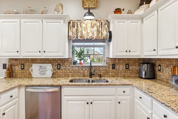 $475,000 | 1734 Summer Pl Drive, Lebanon, TN 37087