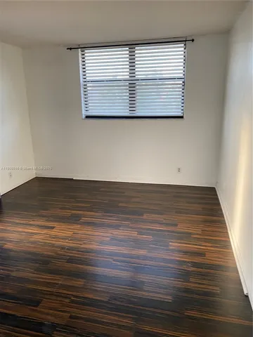 $299,000 | 1900 Diana Drive, Unit 3D, Hallandale Beach, FL 33009