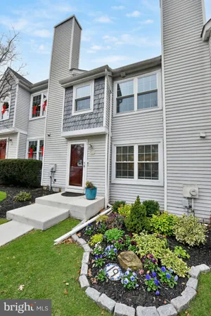 $435,000 | 19 Applewood Court, Horsham, PA 19044