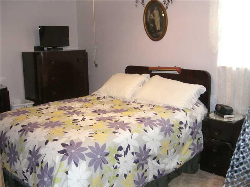 40 King Road McDonald, PA 15057 - Photo 8 of 12 Master Bedroom.