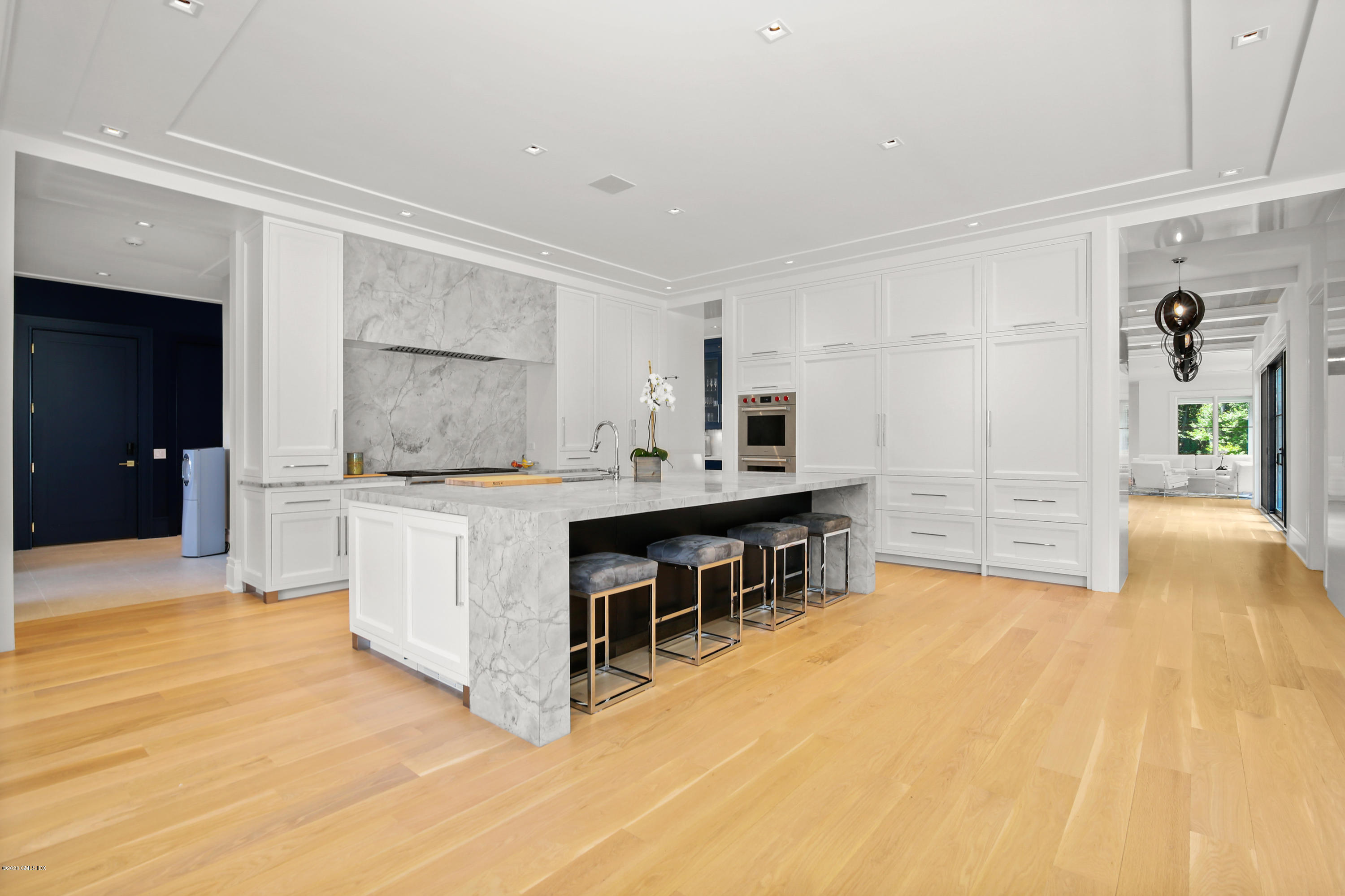 24 Thunder Mountain Road Greenwich, CT 06831 - Photo 11 of 41 Incredible Kitchen