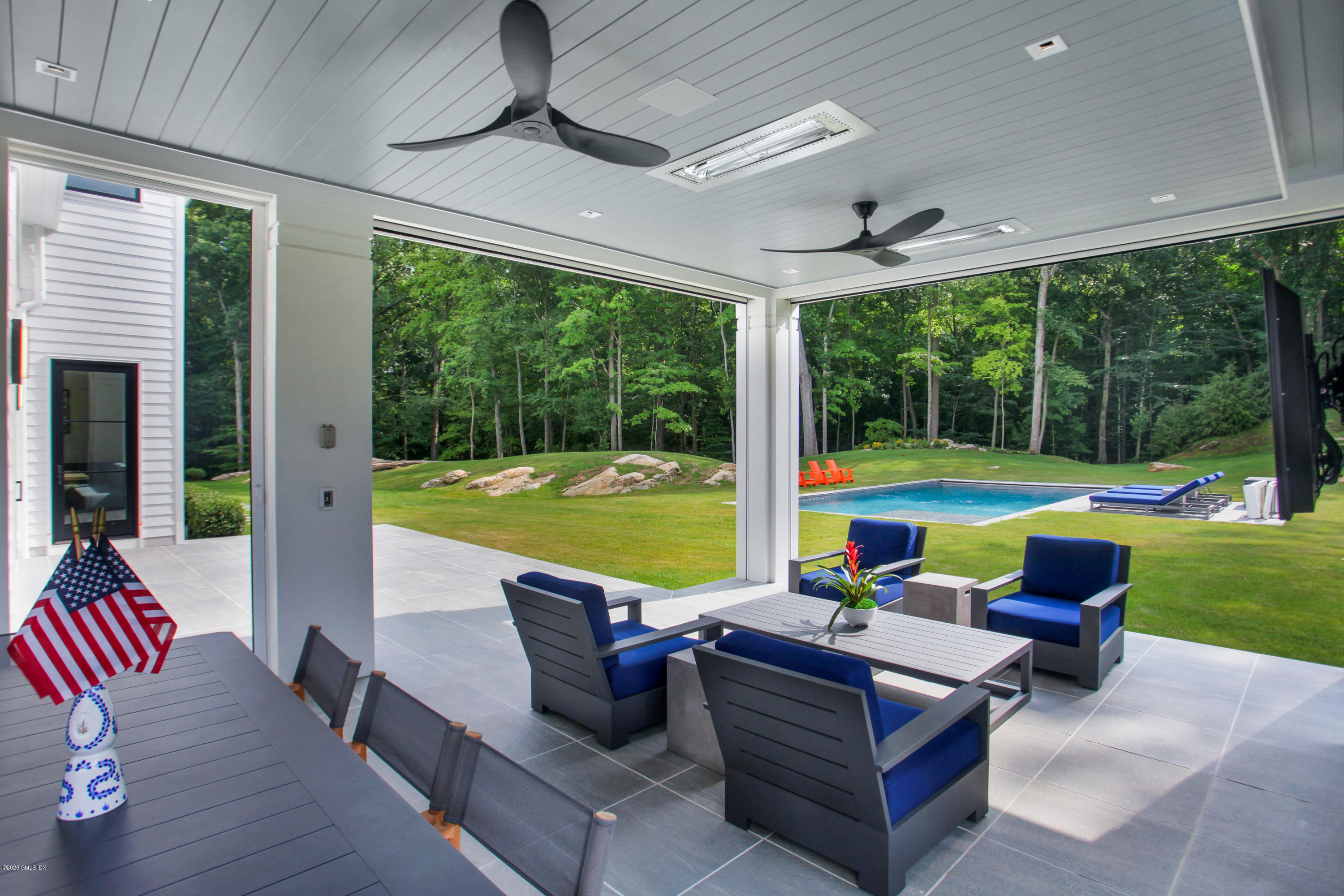 24 Thunder Mountain Road Greenwich, CT 06831 - Photo 39 of 41 Terraces with Auto Screens