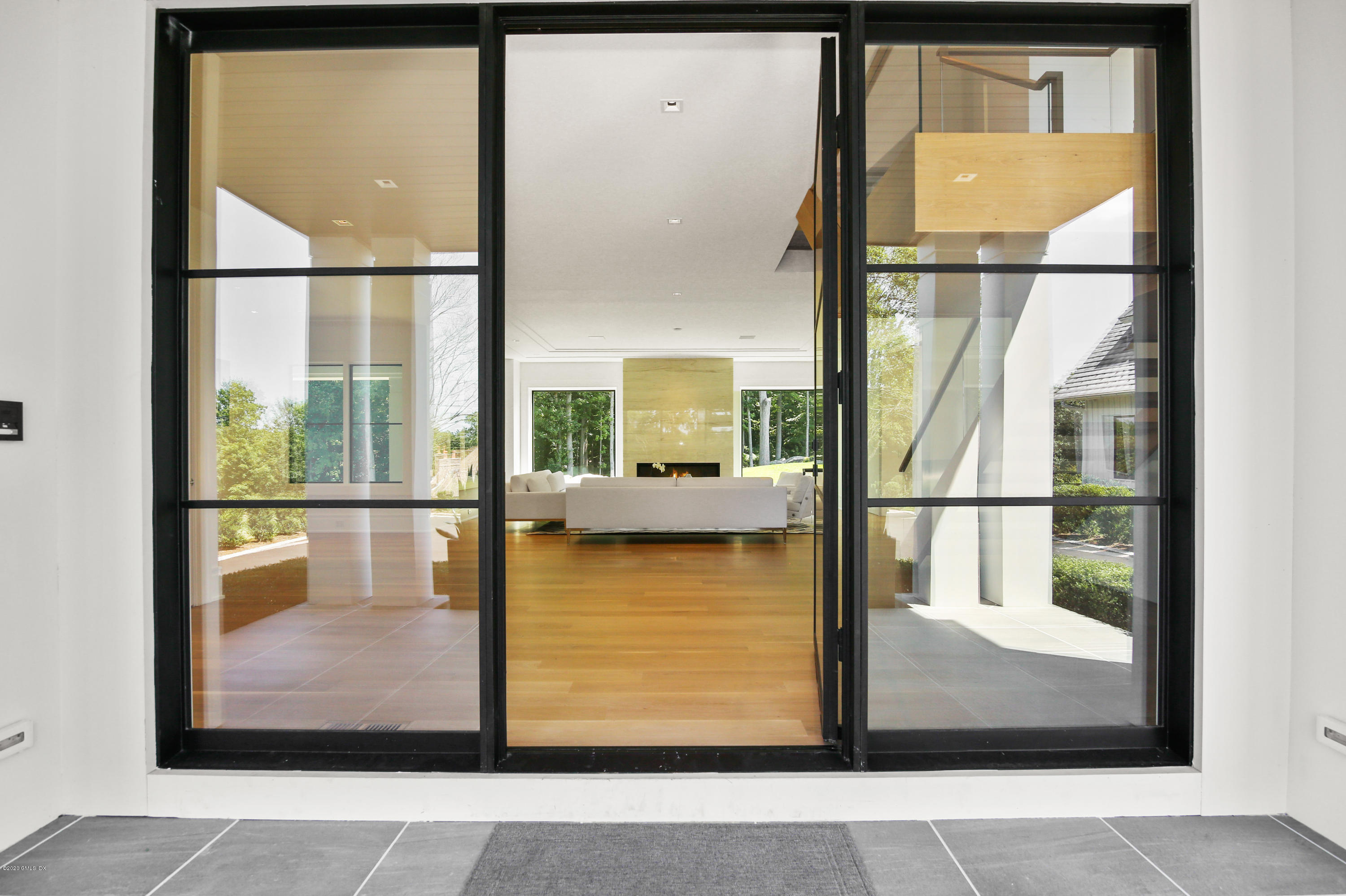 24 Thunder Mountain Road Greenwich, CT 06831 - Photo 5 of 41 Stunning Entry to Living Room