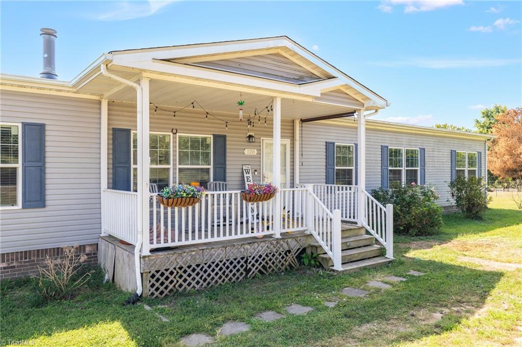 128 Campbellton Road Reidsville, NC 27320 - Photo 4 of 44