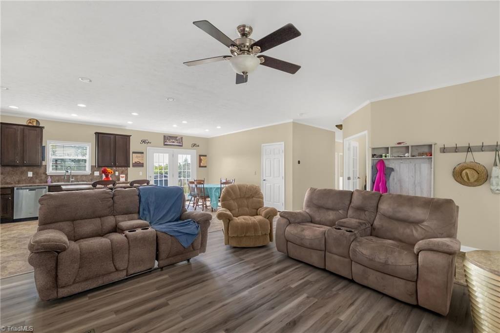 128 Campbellton Road Reidsville, NC 27320 - Photo 8 of 44