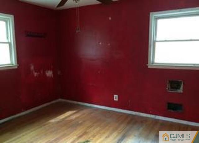 6 Rolling Road East Brunswick, NJ 08816 - Photo 7 of 14 Gallery Image 7