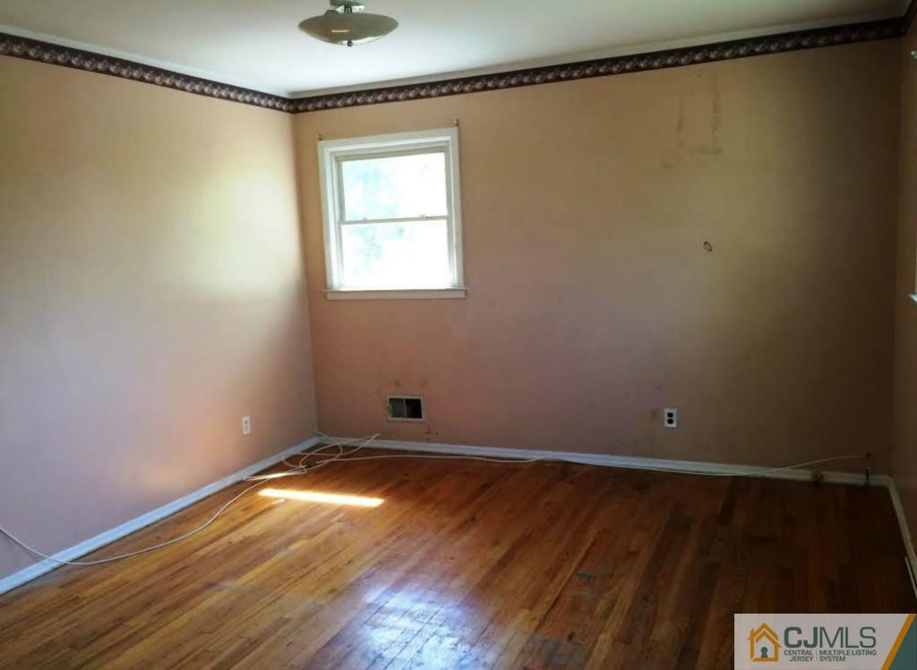 6 Rolling Road East Brunswick, NJ 08816 - Photo 8 of 14 Gallery Image 8