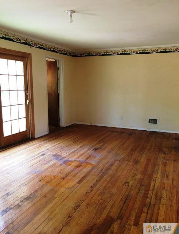 6 Rolling Road East Brunswick, NJ 08816 - Photo 9 of 14 Gallery Image 9