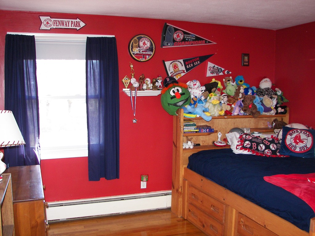 40 Porter Road Bellingham, MA 02019 - Photo 11 of 19 Gallery Image 11