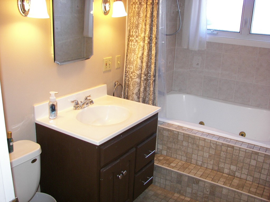 40 Porter Road Bellingham, MA 02019 - Photo 14 of 19 Gallery Image 14