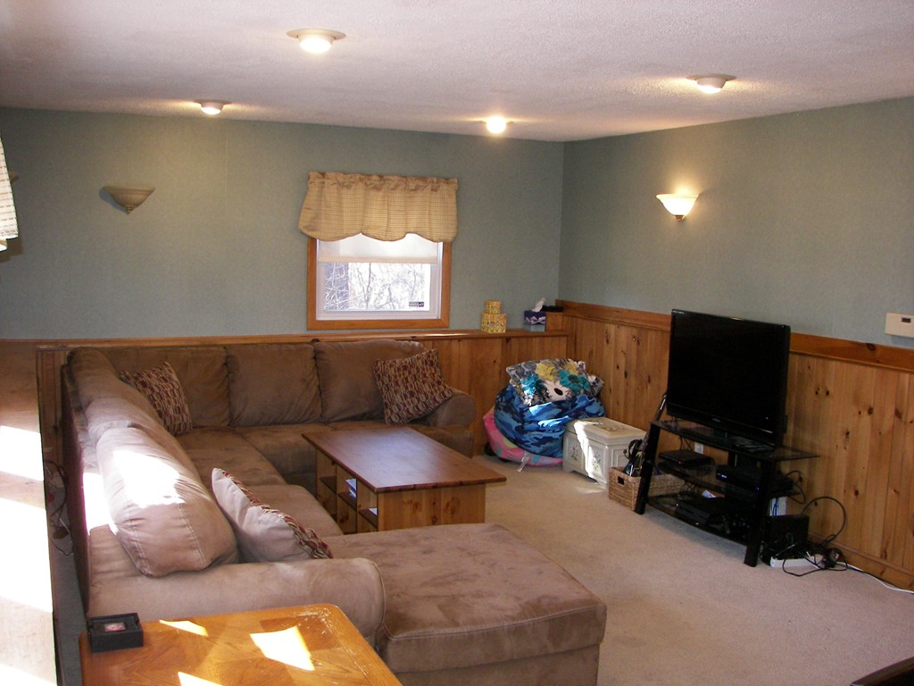 40 Porter Road Bellingham, MA 02019 - Photo 17 of 19 Gallery Image 17