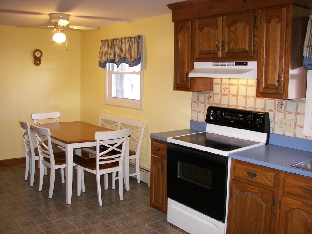 40 Porter Road Bellingham, MA 02019 - Photo 6 of 19 Gallery Image 6