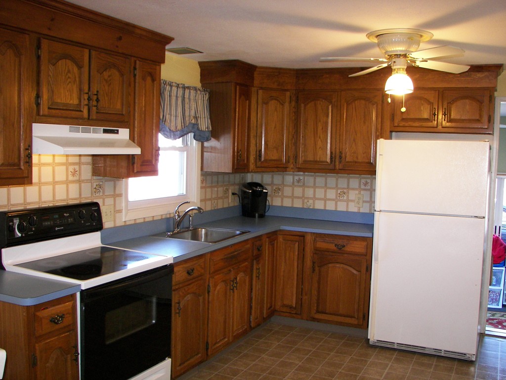 40 Porter Road Bellingham, MA 02019 - Photo 7 of 19 Gallery Image 7