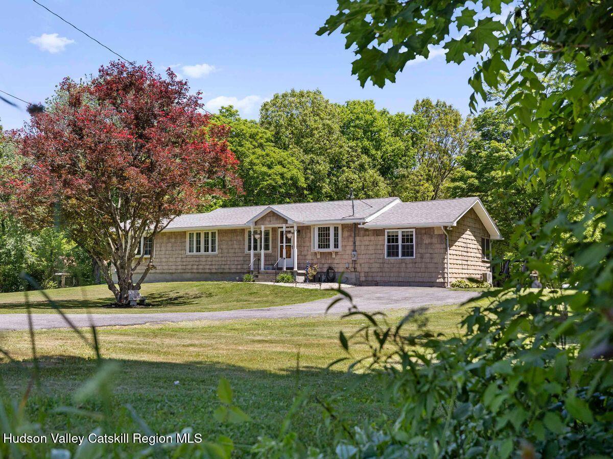 284 Tuckers Corners Road Highland, NY 12528 - Photo 2 of 33 photo_online_006