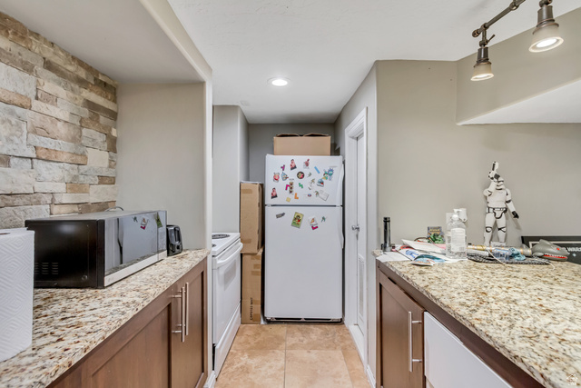 90 West 7500th Street South Midvale, UT 84047 - Photo 17 of 33